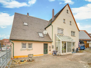 Apartment Rothenburger Stra e with a garden